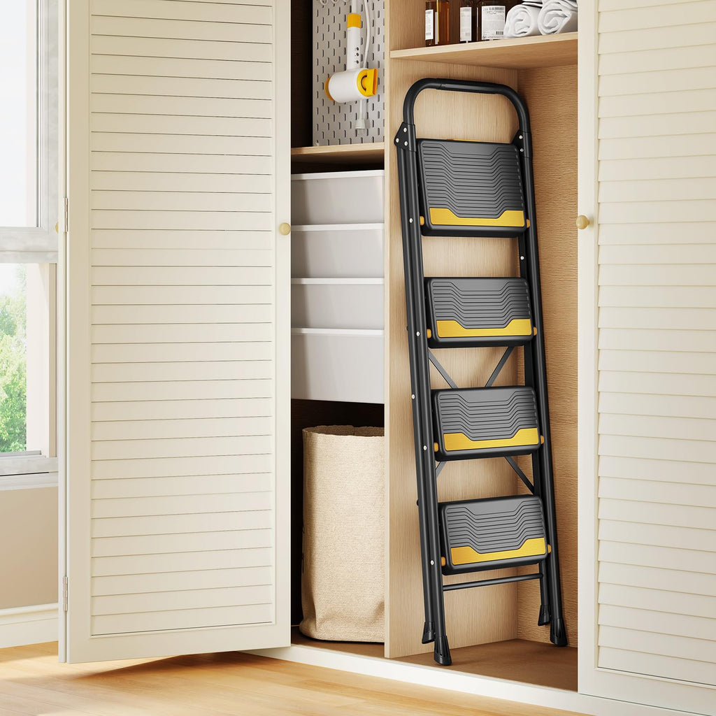 4 Step Ladder Black T185