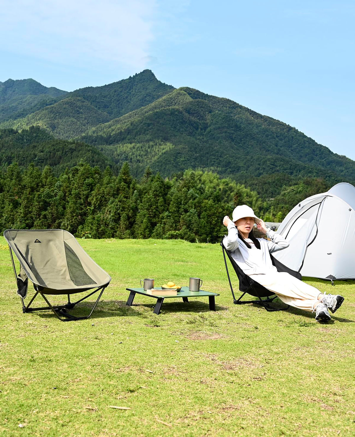 Ultralight Compact Mini Folding Table M3686