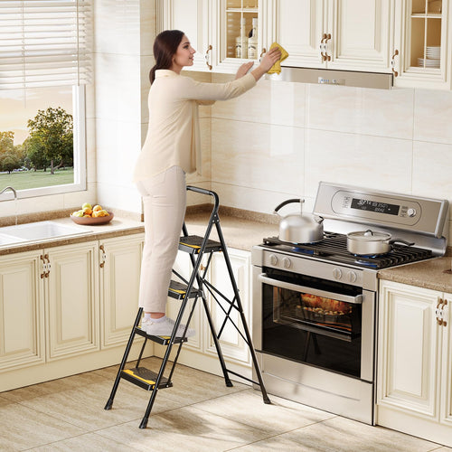 4 Step Ladder Black T185